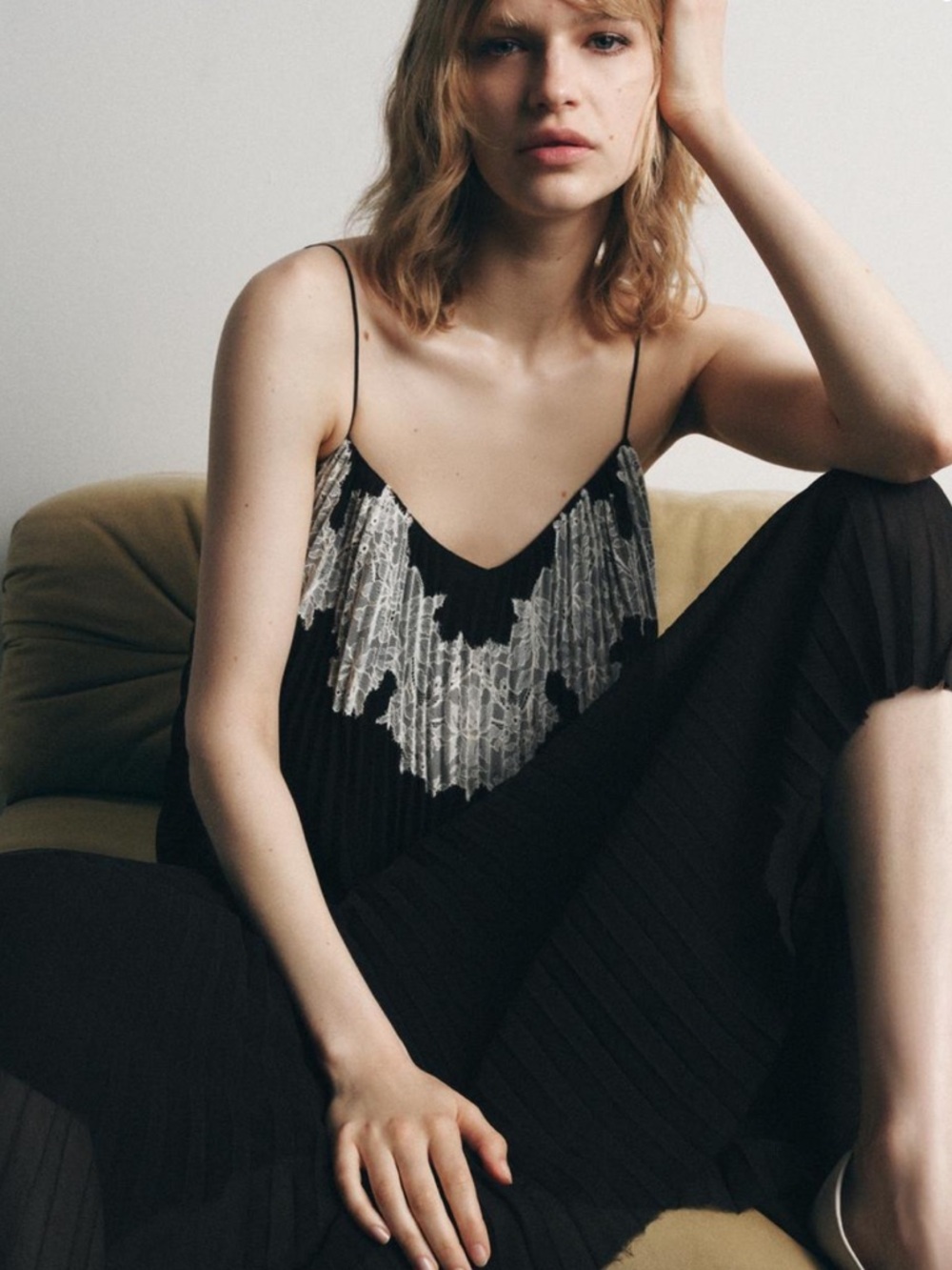 NWT Zara Pleated Lace Detail Midi / Maxi Dress XS/S